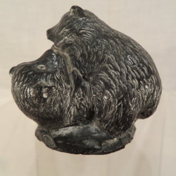 Vintage Wolf Sculptures BEAR CUBS Resin Figurine 2.5" x 2" (49C) - Picture 2 of 4